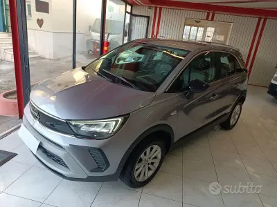 Usata Opel Crossland 110 CV (80 kW) 2022 Grigio SUV