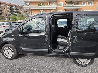 Usata Fiat Qubo Trekking 75 CV (55 kW) 2016 Nero Monovolume
