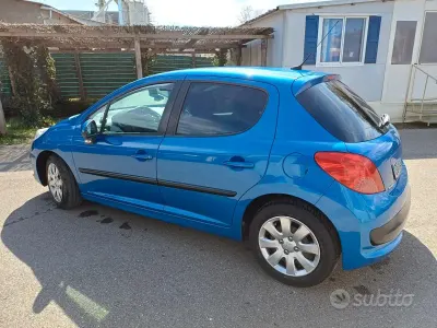 Usata Peugeot 207 70 CV (51 kW) 2006 Blu Berlina