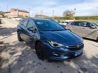 Usata Opel Astra 136 CV (100 kW) 2017 Blu Station wagon