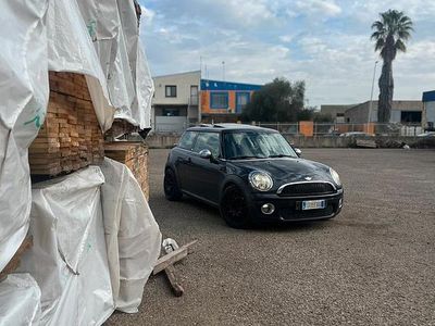 Usata Mini Cooper D 109 CV (80 kW) 2007 Nero Utilitaria