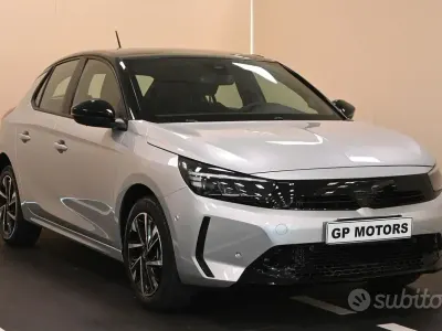 Usata Opel Corsa GS Line 101 CV (74 kW) 2025 Grigio Utilitaria