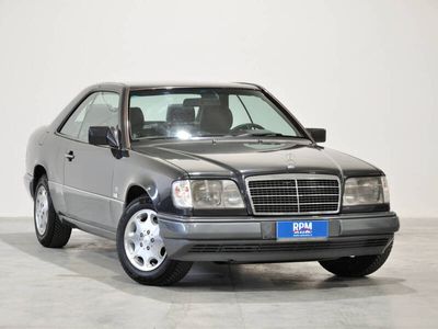 Mercedes E200