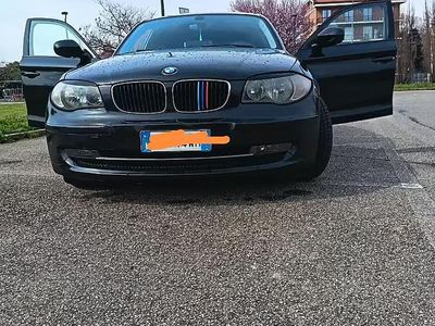 Usata BMW 116 Efficient Dynamics 122 CV (89 kW) 2011 Nero Utilitaria