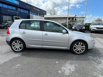 usata VW Golf V 1.9 TDI 5p. Sportline