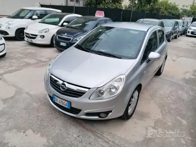 Usado Opel Corsa Enjoy 80 HP (58 kW) 2009 Cinzento Citadino