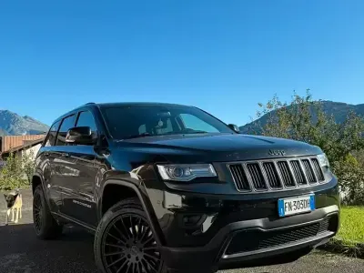 Usata Jeep Grand Cherokee 190 CV (139 kW) 2017 Nero SUV