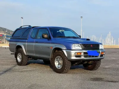 Usata Mitsubishi L200 99 CV (72 kW) 2001 Pick-up