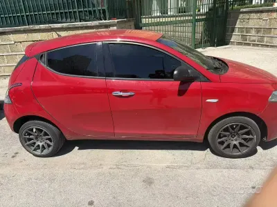 Usata Lancia Ypsilon