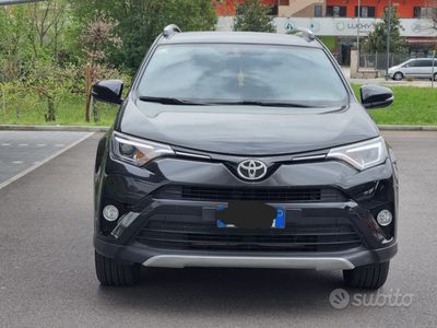 usata Toyota RAV4 2.0i 16V cat 5 porte Fun