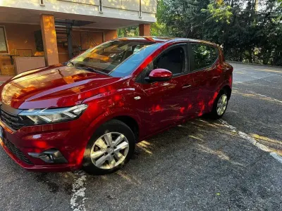 Usata Dacia Sandero Comfort 101 CV (74 kW) 2021 Rosso Berlina