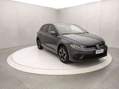 Usata VW Polo Life 95 CV (69 kW) 2025 Grigio Utilitaria