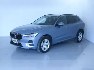 Usata Volvo XC60 Momentum 197 CV (144 kW) 2021 Grigio SUV