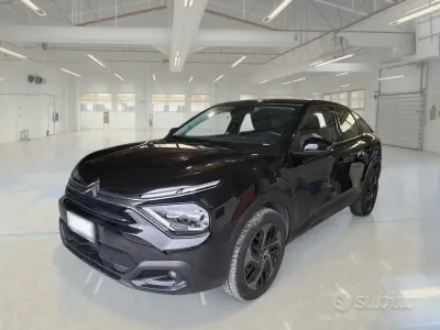 Usado Citroën C4 Feel 110 CV (80 kW) 2022 Negro Berlina