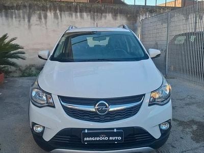 Usata Opel Karl Rocks 73 CV (53 kW) 2018 Bianco Utilitaria