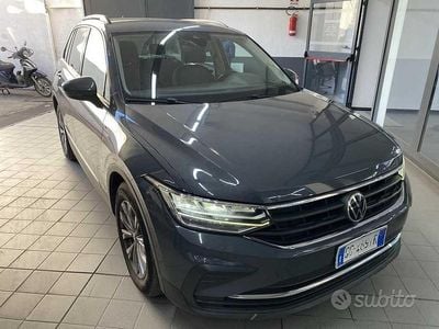 Usata VW Tiguan Life 150 CV (110 kW) 2021 Grigio SUV