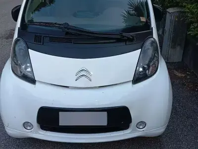 Usata Citroën C-zero 35 kW (48 CV) 2017 Bianco Utilitaria