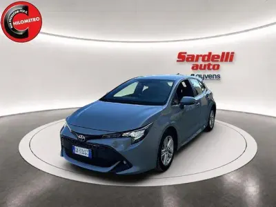 Usata Toyota Corolla Active 98 CV (72 kW) 2022 Grigio Berlina