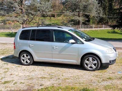 Usata VW Touran Highline 140 CV (102 kW) 2006 Grigio Monovolume