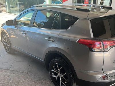 Usata Toyota RAV4 2017 Grigio SUV