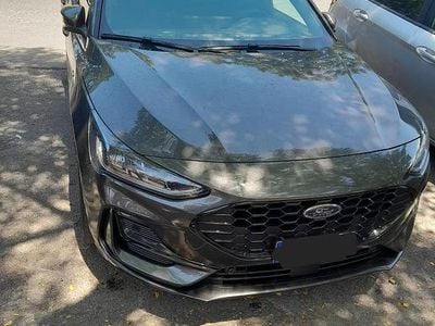 Grigio Usata 2024 Ford Focus ST-Line Berlina | 20.000 € (Ottimo prezzo)