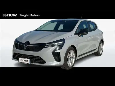 Usata Renault Clio V Evolution 67 CV (49 kW) 2024 Grigio chiaro Berlina