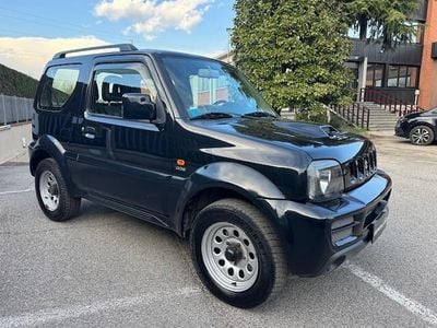 Usata Suzuki Jimny 86 CV (63 kW) 2007 Nero SUV