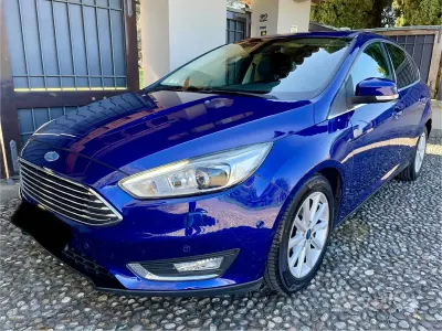 Begagnad Ford Focus Titanium 120 HK (88 kW) 2017 Blå Sedan