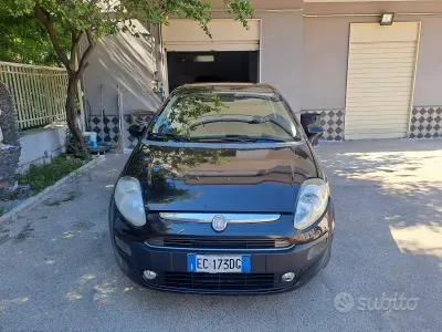 Usata Fiat Punto Evo Dynamic 70 CV (51 kW) 2010 Nero Utilitaria