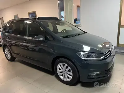 Usata VW Touran Highline 116 CV (85 kW) 2016 Grigio Monovolume