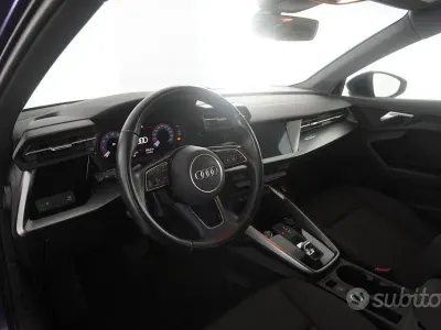 Käytetty Audi A3 e-tron 110 HP (80 kW) 2022 Sininen Viistoperä