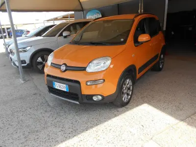 Usata Fiat Panda Cross Cross 95 CV (69 kW) 2017 Arancione Utilitaria