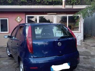 Usata Fiat Punto 2004 Blu Utilitaria