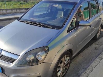 Usata Opel Zafira Enjoy 120 CV (88 kW) 2008 Grigio Monovolume