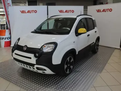 Nuova Fiat Panda Cross Cross 65 CV (47 kW) 2026 Verde Utilitaria