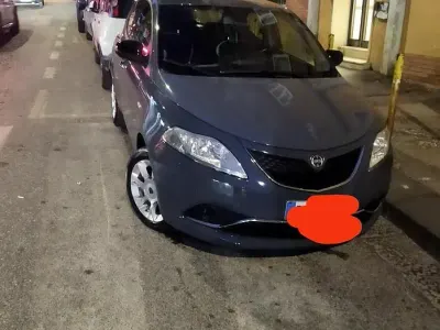 Usata Lancia Ypsilon 69 CV (50 kW) 2016 Utilitaria