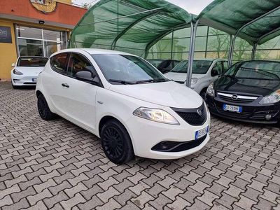 Usata Lancia Ypsilon Gold 69 CV (50 kW) 2021 Other Utilitaria