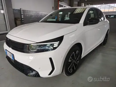 Usata Opel Corsa 101 CV (74 kW) 2025 Bianco Utilitaria