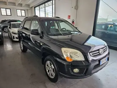 Usata Kia Sportage Active 137 CV (100 kW) 2010 Nero SUV