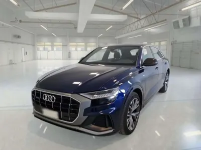 Usata Audi Q8 Sport 286 CV (210 kW) 2021 Blu SUV