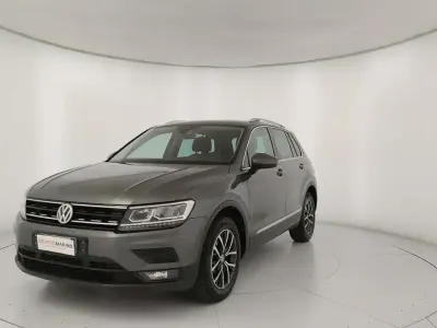 Usado VW Tiguan Style 150 CV (110 kW) 2018 Gris SUV