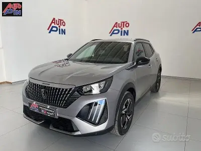 Usata Peugeot 2008 Allure 102 CV (75 kW) 2025 Grigio SUV
