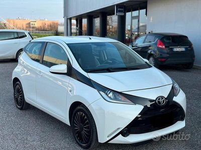 usata Toyota Aygo 1.0 benzina neopatentati