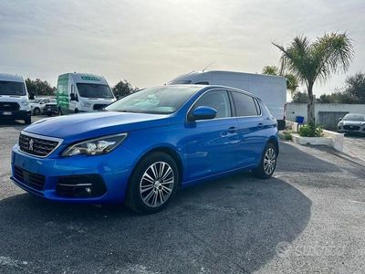Usata Peugeot 308 Allure 130 CV (95 kW) 2021 Blu SUV