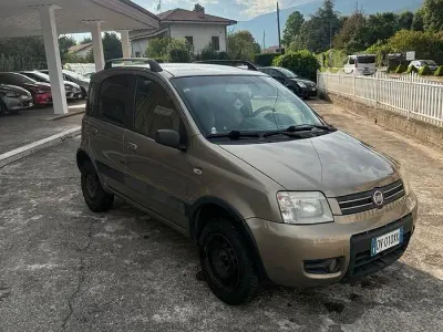 Usata Fiat Panda 4x4 69 CV (50 kW) 2008 Bianco Utilitaria