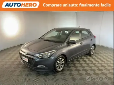 Usata Hyundai i20 84 CV (61 kW) 2016 Grigio Berlina