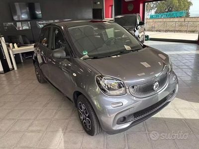 Usata Smart ForFour Passion 89 CV (65 kW) 2017 Grigio Utilitaria