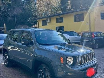 Usata Jeep Renegade Sport 120 CV (88 kW) 2017 Grigio SUV