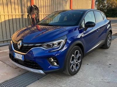 Blu Usata 2023 Renault Captur Techno SUV | 17.200 € (Buon prezzo)