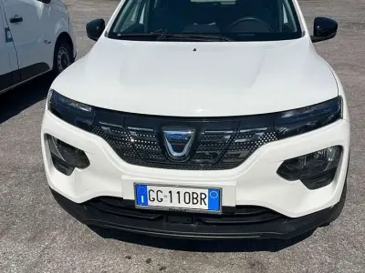 Usata Dacia Spring Comfort Plus 19 kW (26 CV) 2021 Bianco Utilitaria